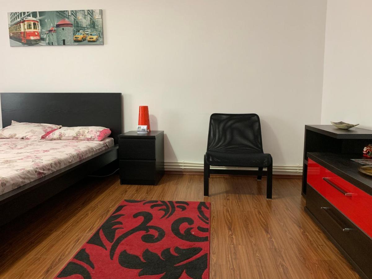 Center Apartment Галац Экстерьер фото