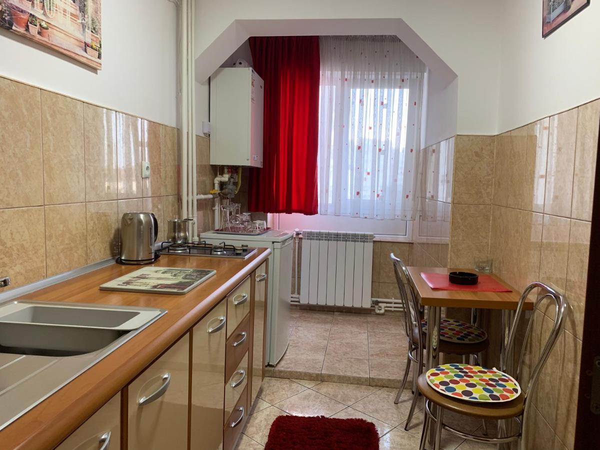 Center Apartment Галац Экстерьер фото