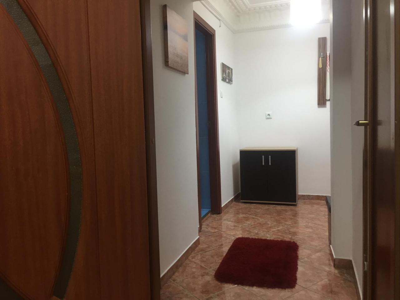 Center Apartment Галац Экстерьер фото