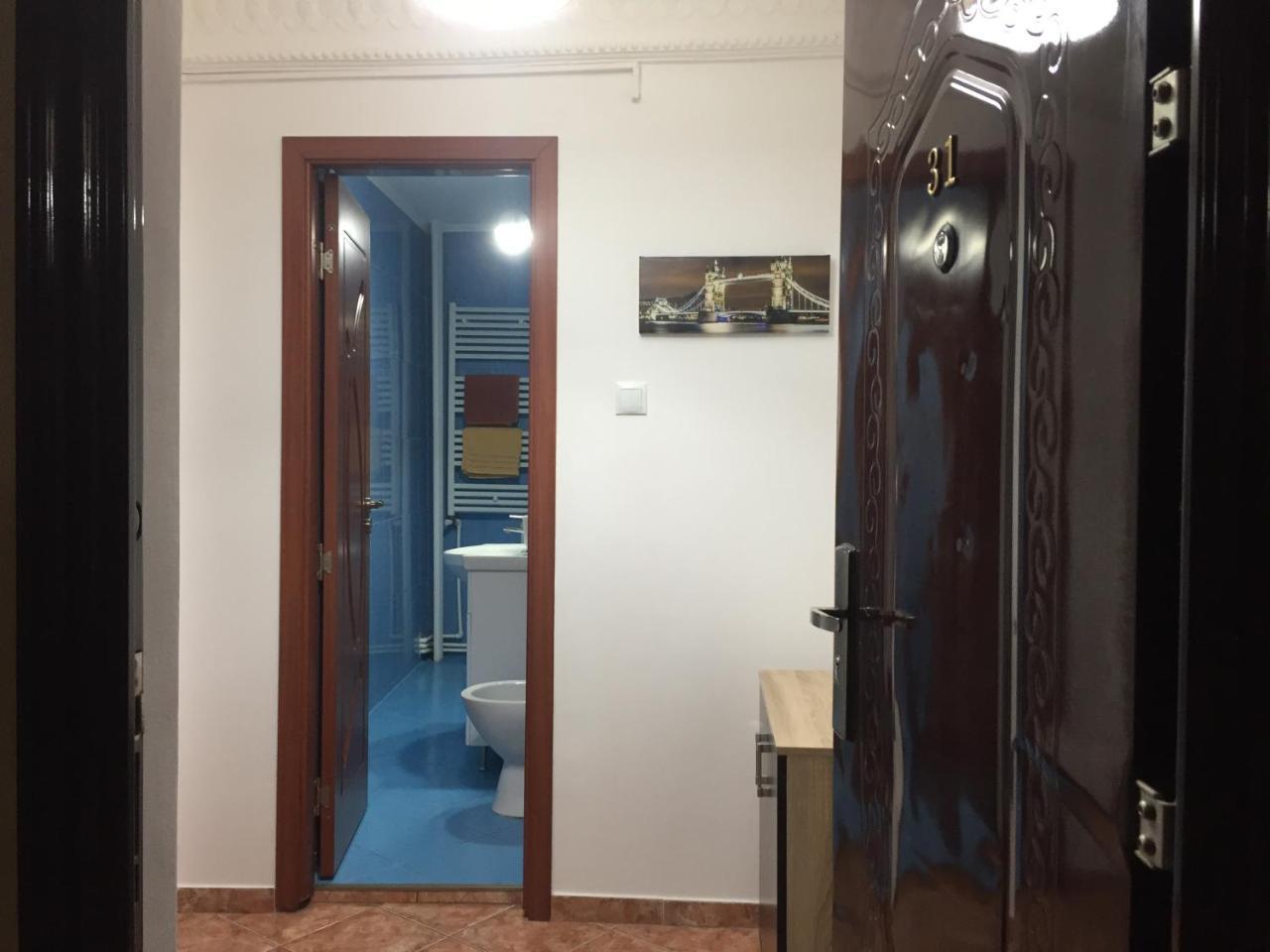 Center Apartment Галац Экстерьер фото