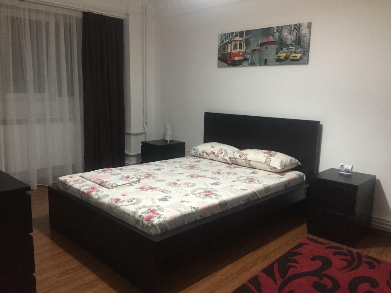 Center Apartment Галац Экстерьер фото